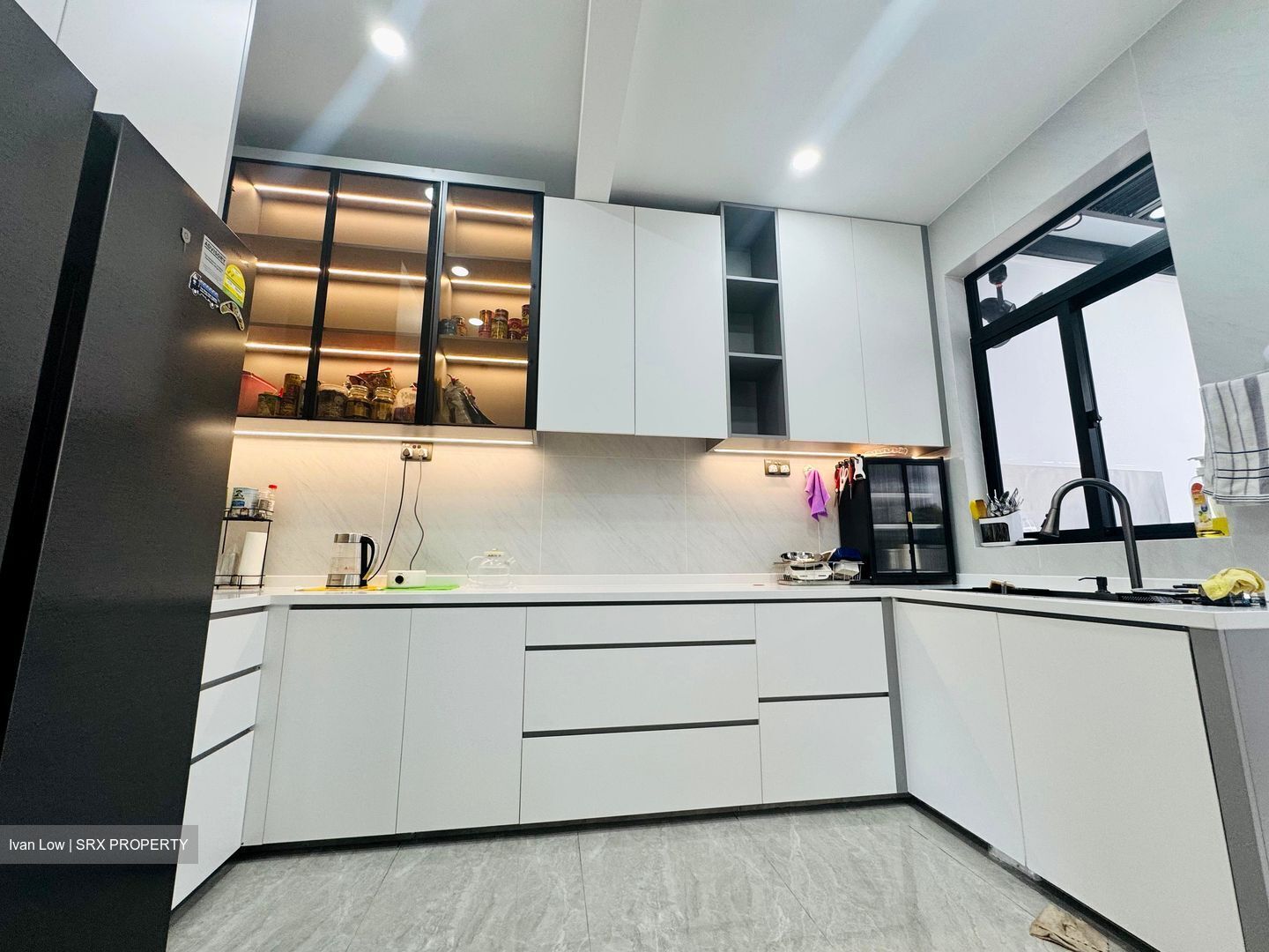 Platina Gardens (D27), Terrace #450354361